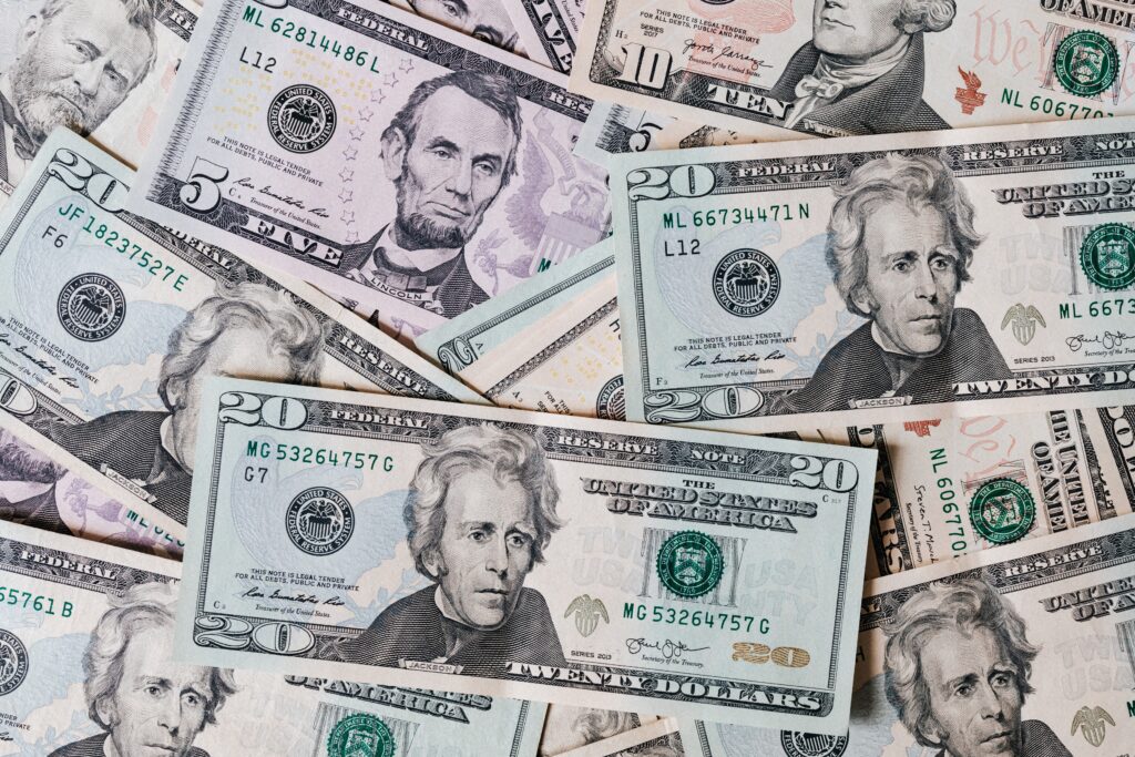 pile of mixed American bills